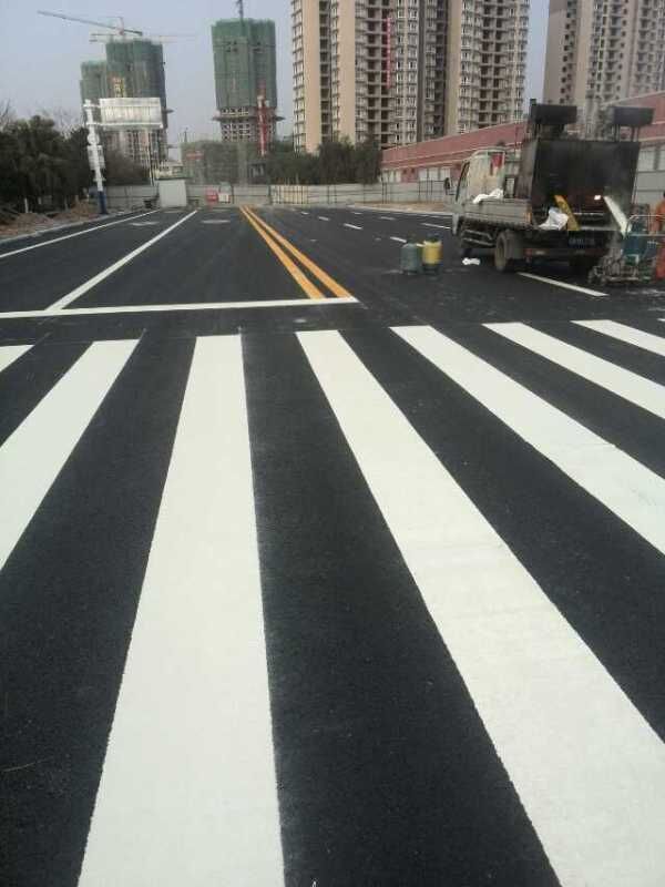 西安標(biāo)線涂料