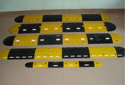 道路交通標(biāo)志牌設(shè)置的規(guī)范要求